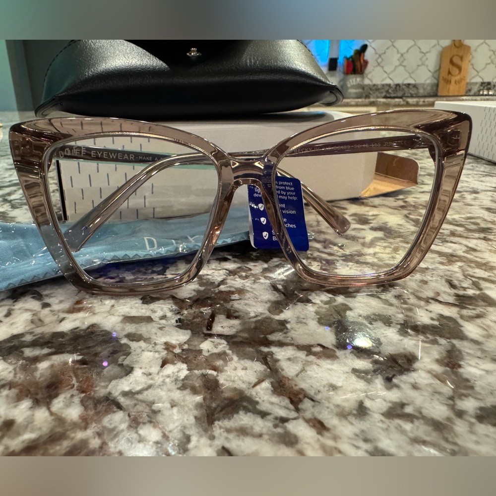 DIFF Blue-Light Blocking Glasses - Picture 7 of 16